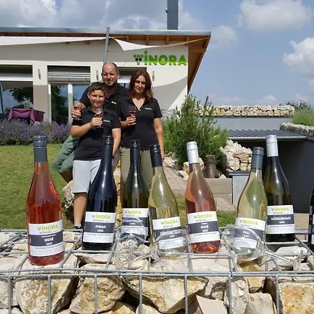 Nora Apartman Bük